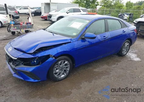 2024 Hyundai Elantra Sel from USA, damaged, VIN KMHLM4DG2RU749447